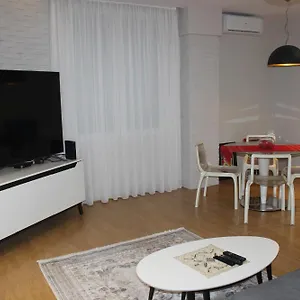 Luxury Blloku Apartment Tirana