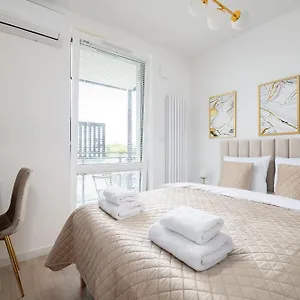 Rentplanet - Wiktoryn Apartment Warsaw